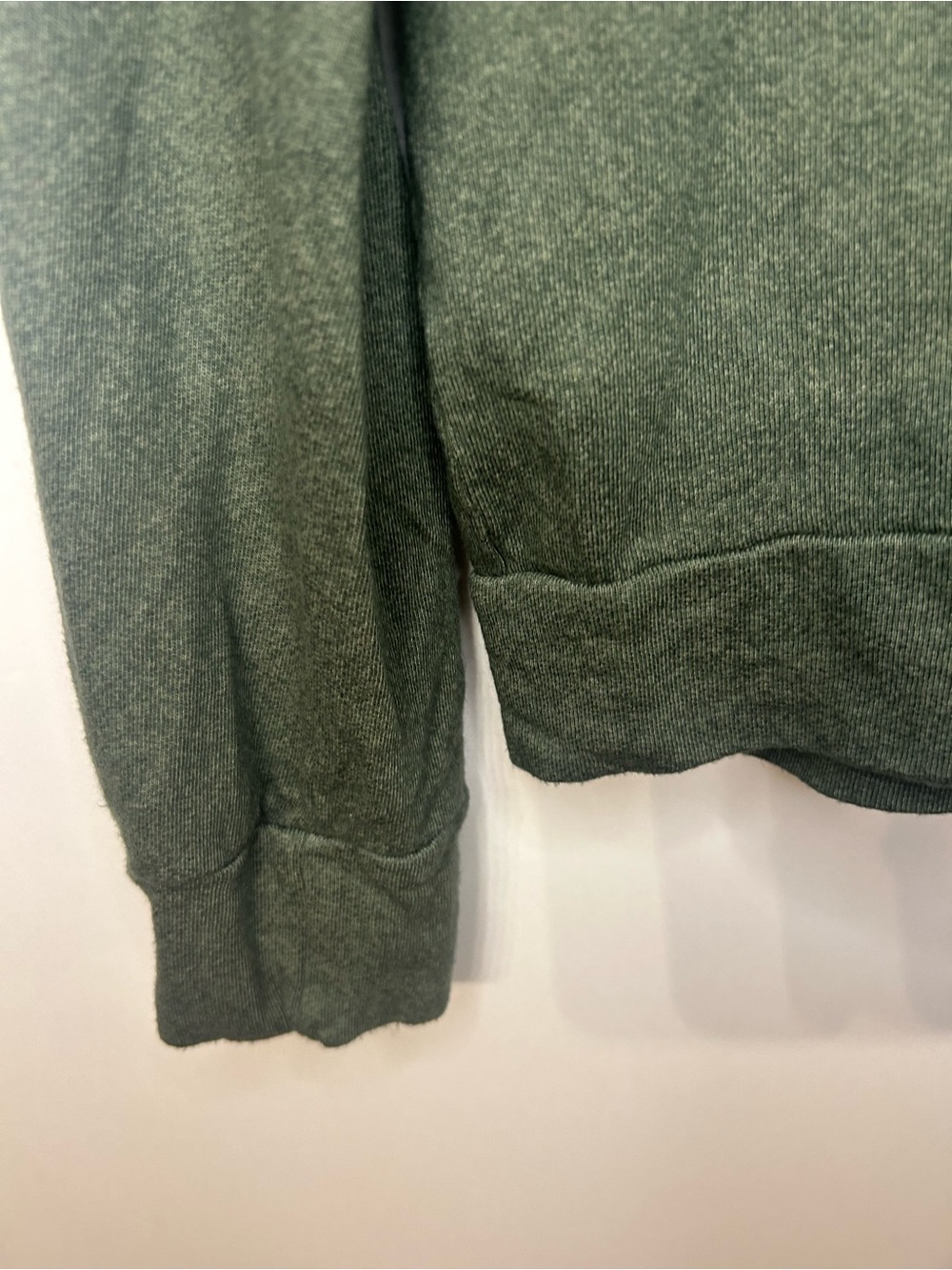 Sundry by Anthropologie Women’s Green Pullover Sweatshirt, Size 2 (Medium) - Picture 4 of 9